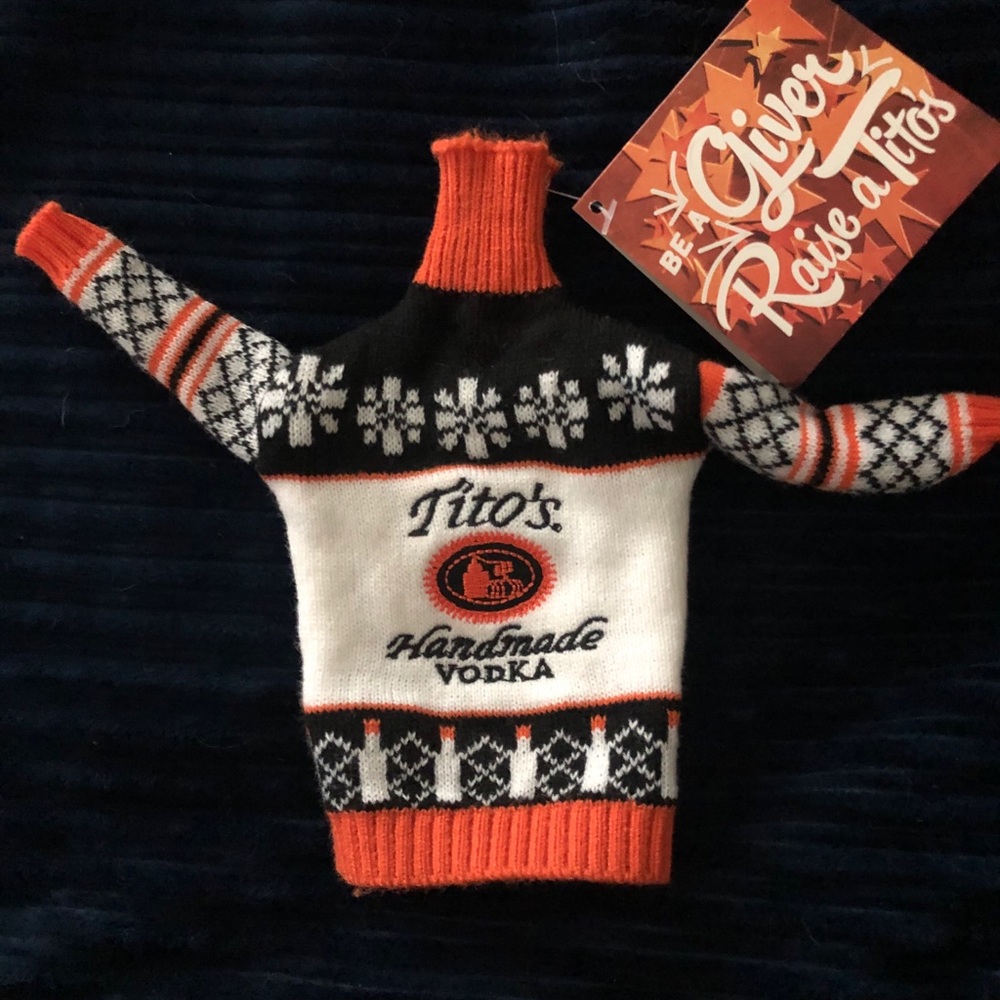 🍸Authentic Tito’s Vodka Bottle Sweater